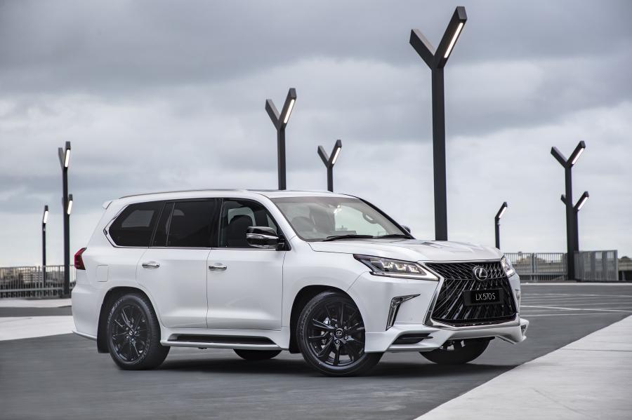  Lexus LX570 S (URJ200) 2018 года  (AU) (фото 5 из 8)